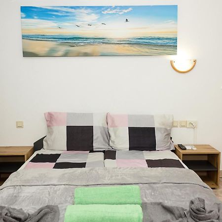 Two Identical Designer 2Bd Flats With Sea View In Balchik By Flat Mаnager Lejlighed Eksteriør billede