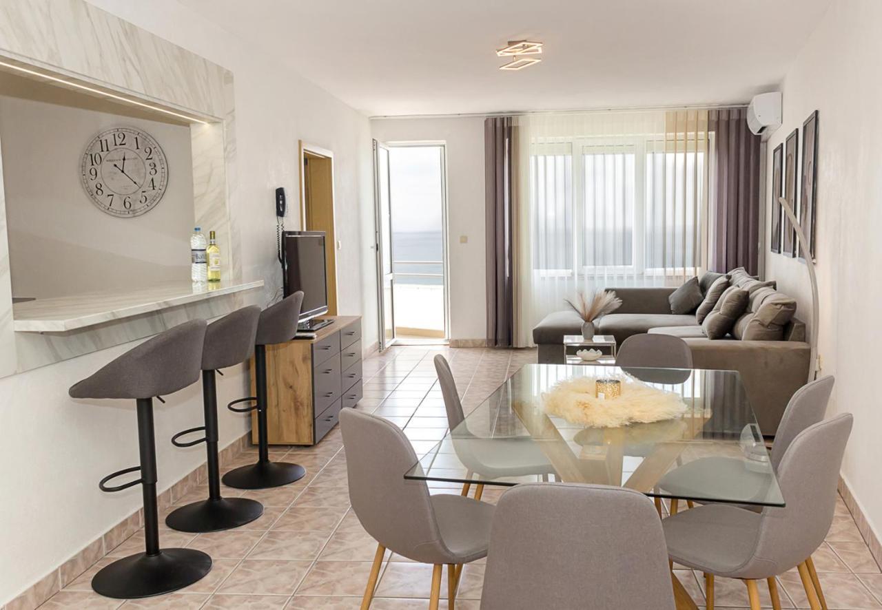 Two Identical Designer 2Bd Flats With Sea View In Balchik By Flat Mаnager Lejlighed Eksteriør billede