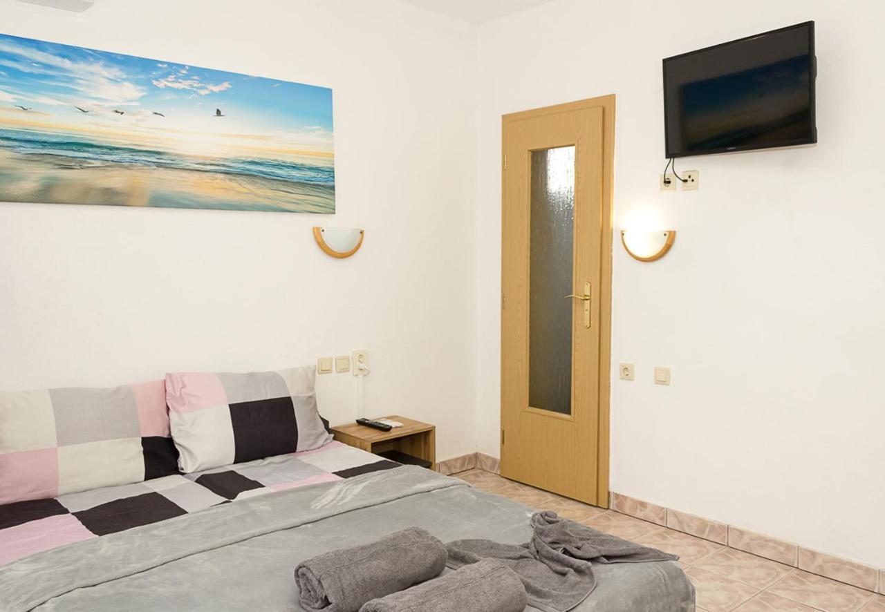 Two Identical Designer 2Bd Flats With Sea View In Balchik By Flat Mаnager Lejlighed Eksteriør billede